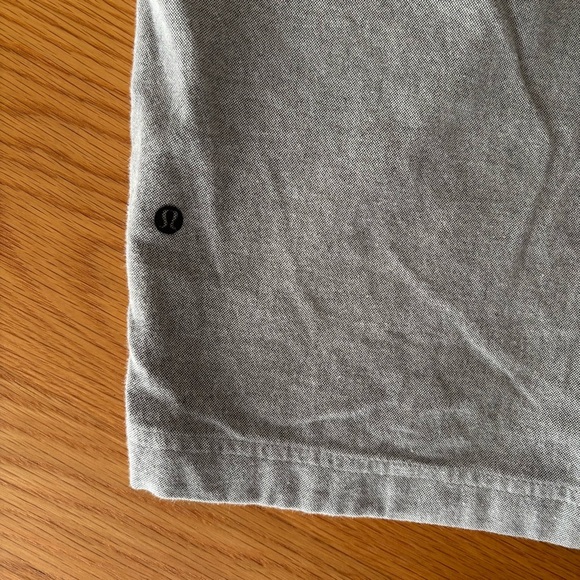 Lululemon Commission Shorts Men’s Size 34 Gray Classic Chino Casual Golf Active - Picture 6 of 7